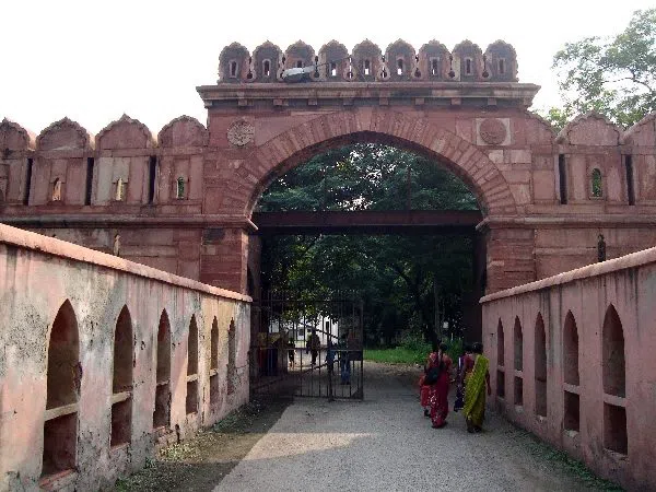 Salimgarh Fort (Swatantrata Senani Smarak), Delhi