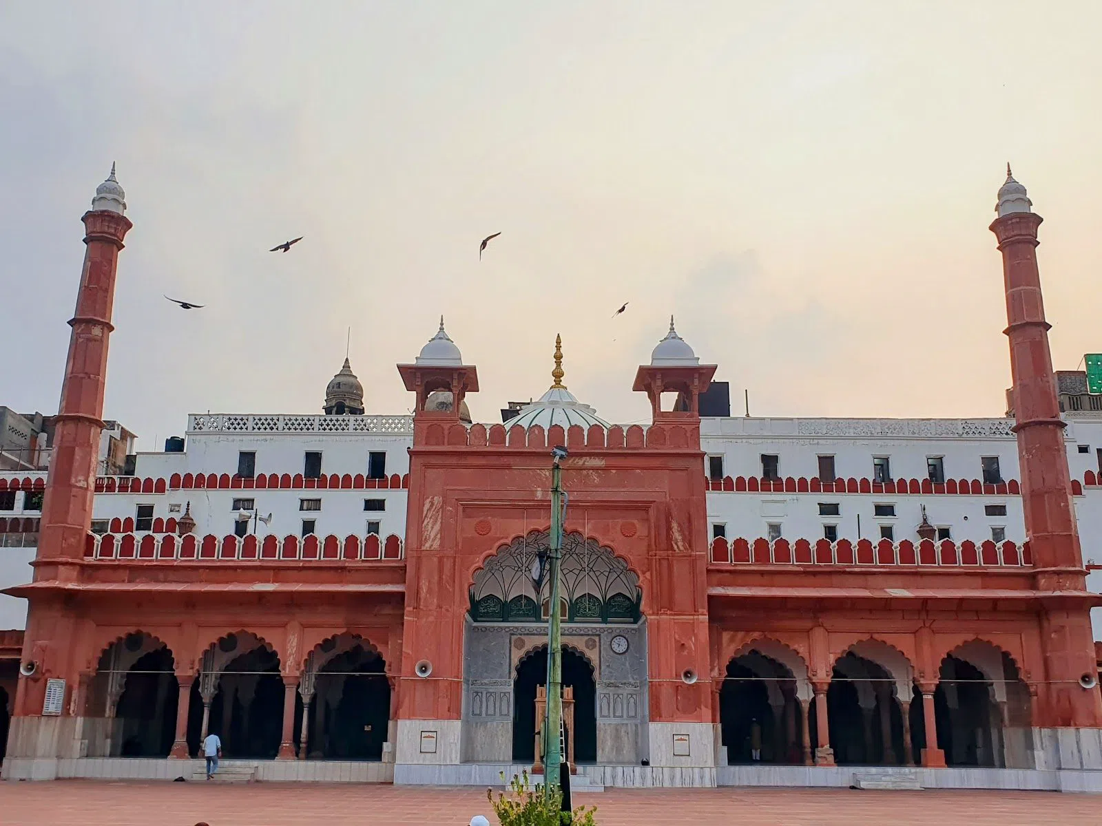 Chandni Chowk (Red Fort to Fatehpuri Masjid stretch), Delhi